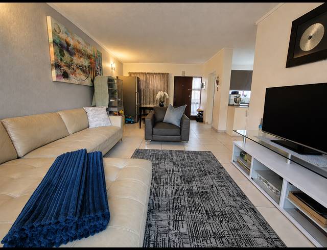 2 BEDROOM APARTMENT FOR SALE IN THREE RIVERS PROPER